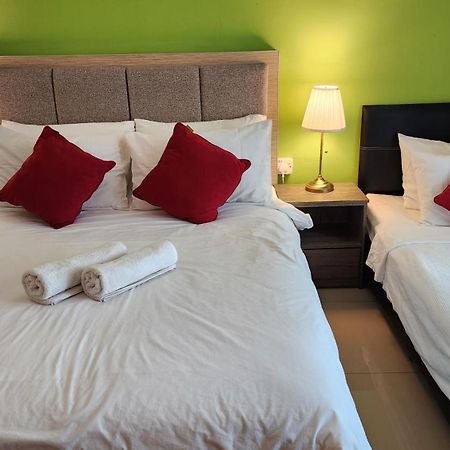 The Viana Apartment 2 コタバル エクステリア 写真