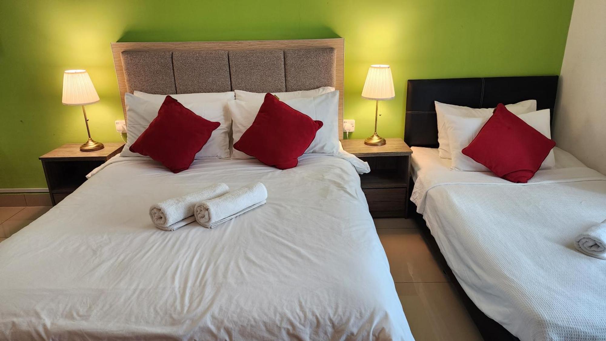 The Viana Apartment 2 コタバル エクステリア 写真